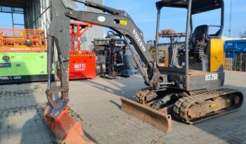 MINI PELLE VOLVO ECR25D SUR CHENILLES