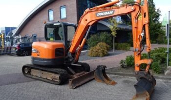 MINI PELLE DOOSAN DX60R