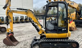 MINI PELLE CATERPILLAR 302.7D SUR CHENILLES